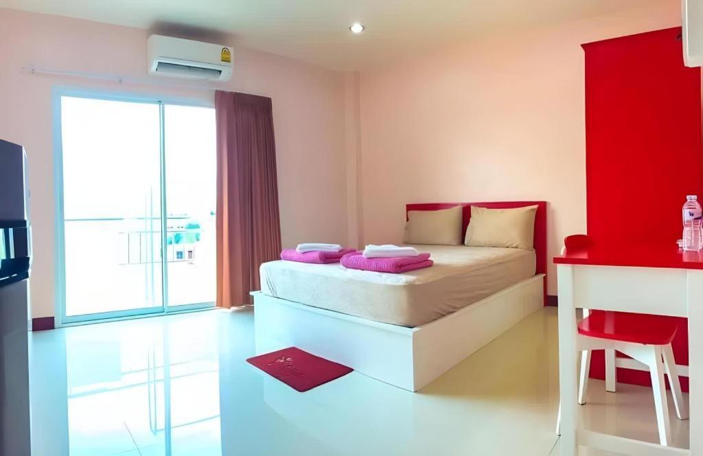V-House Hotel Trang Extérieur photo