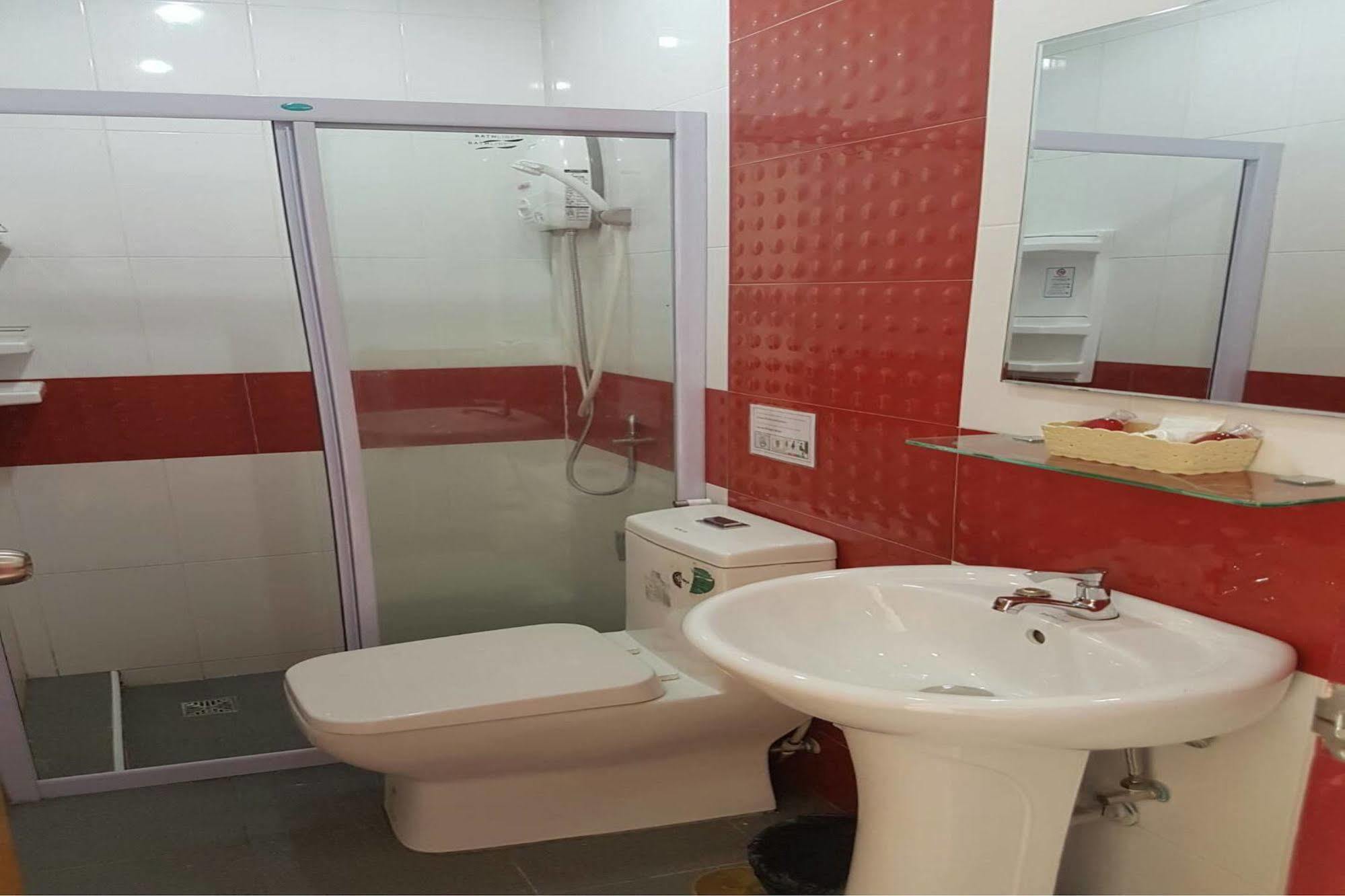 V-House Hotel Trang Extérieur photo