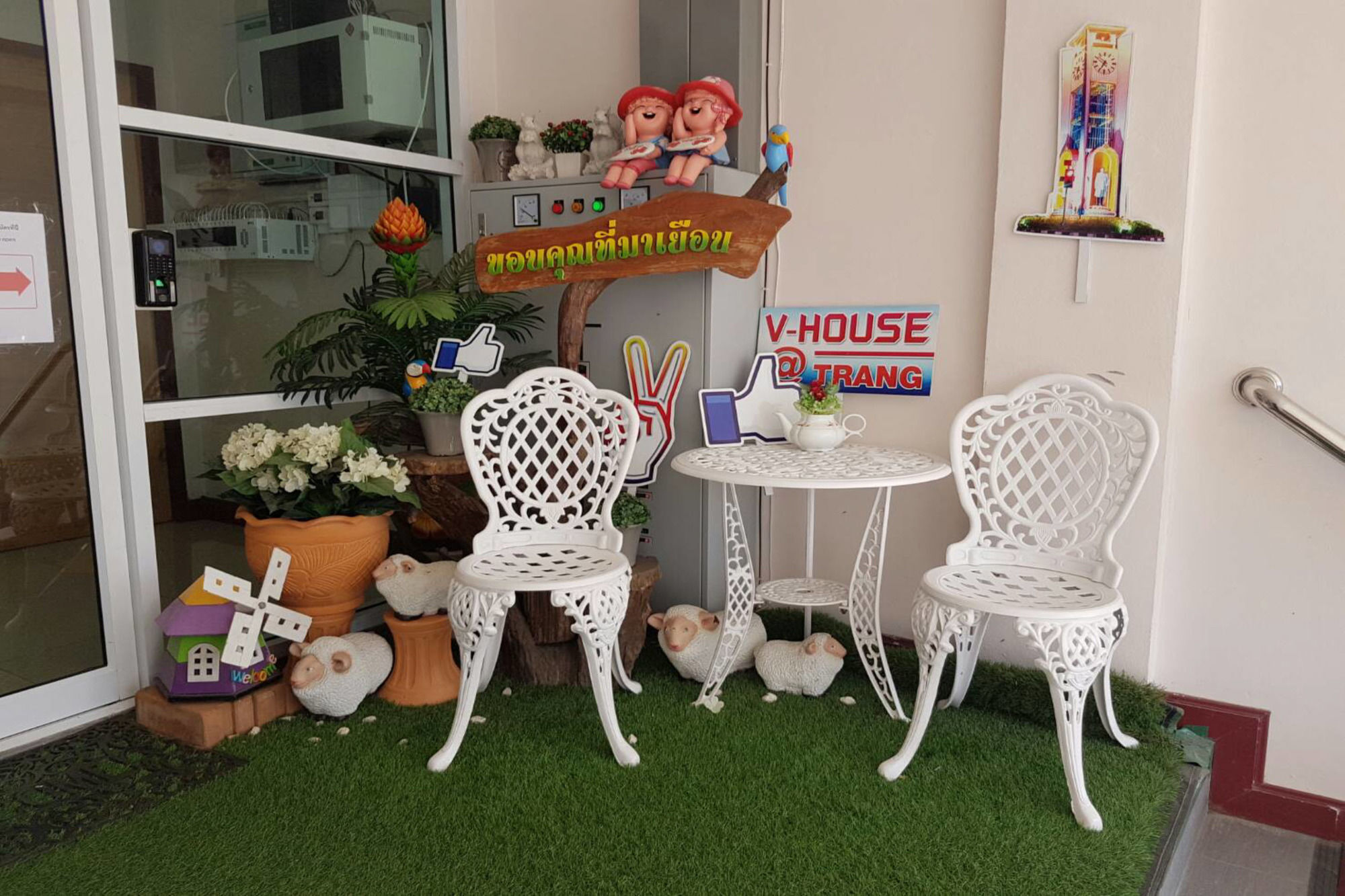 V-House Hotel Trang Extérieur photo